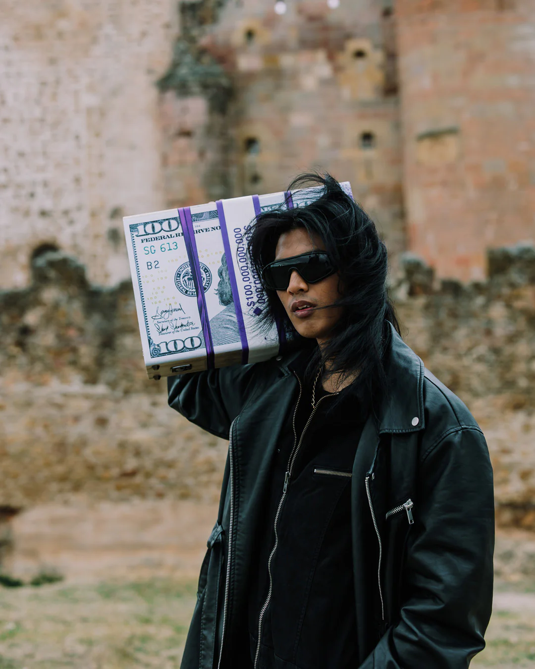 BILLIONS IN THE BANK BRIEFCASE - Image 6