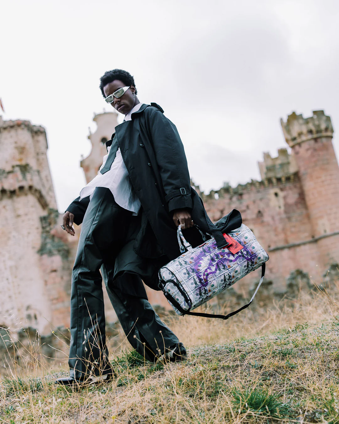 BILLIONS IN THE BANK DUFFLE - Image 10