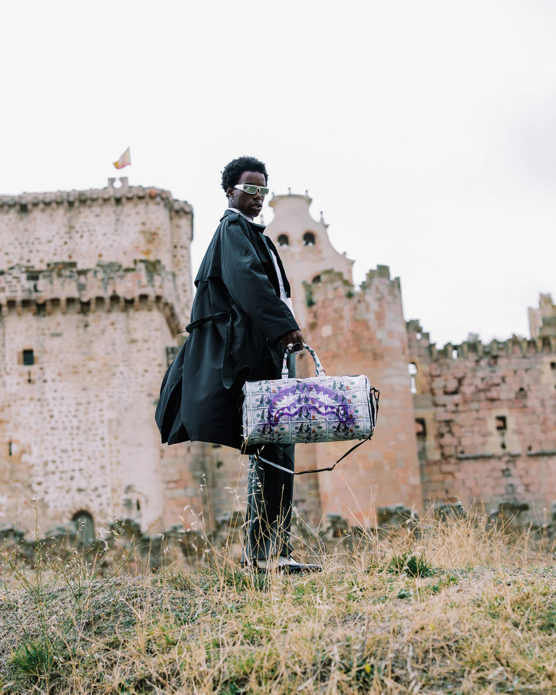 BILLIONS IN THE BANK DUFFLE - Image 6