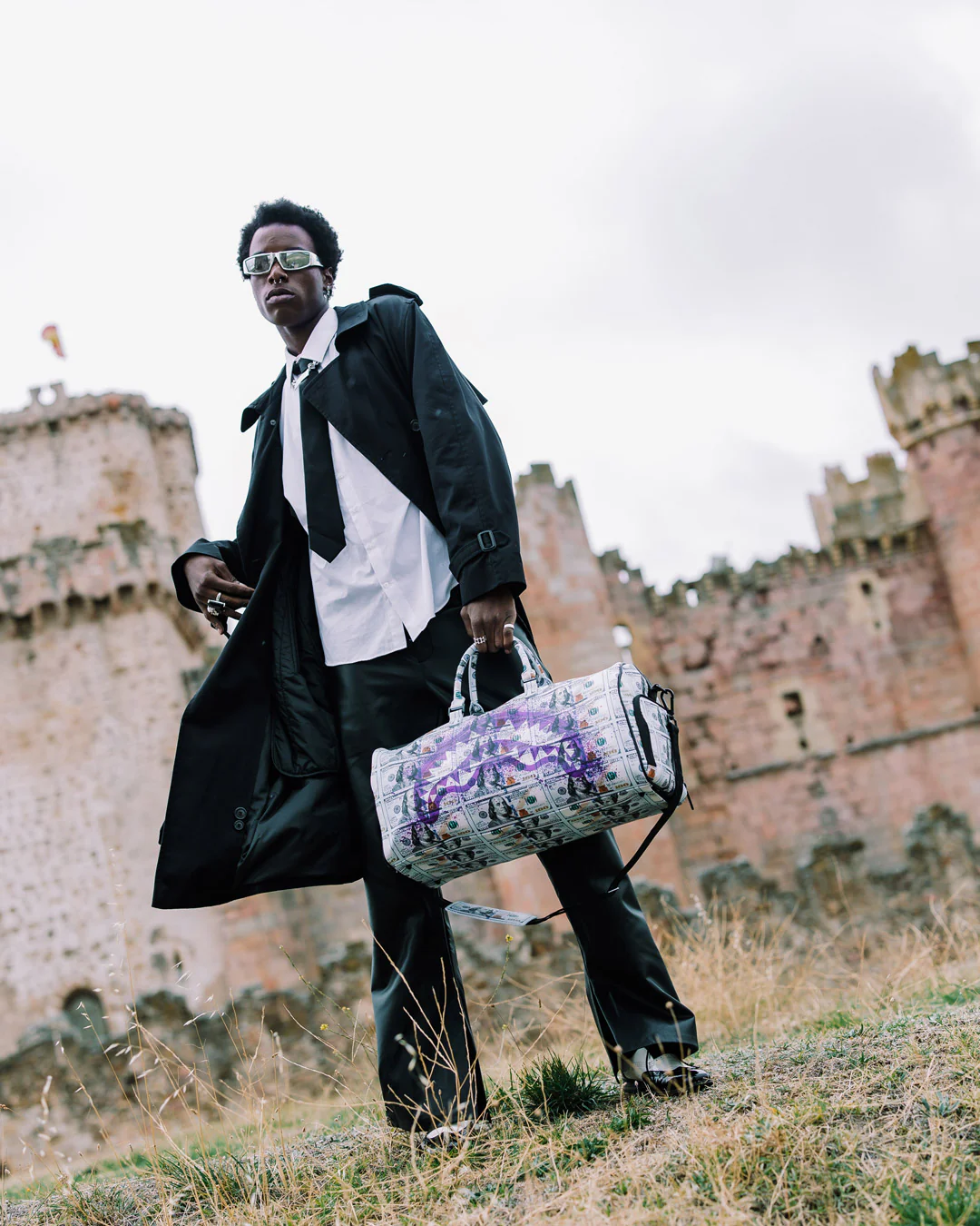 BILLIONS IN THE BANK DUFFLE - Image 8