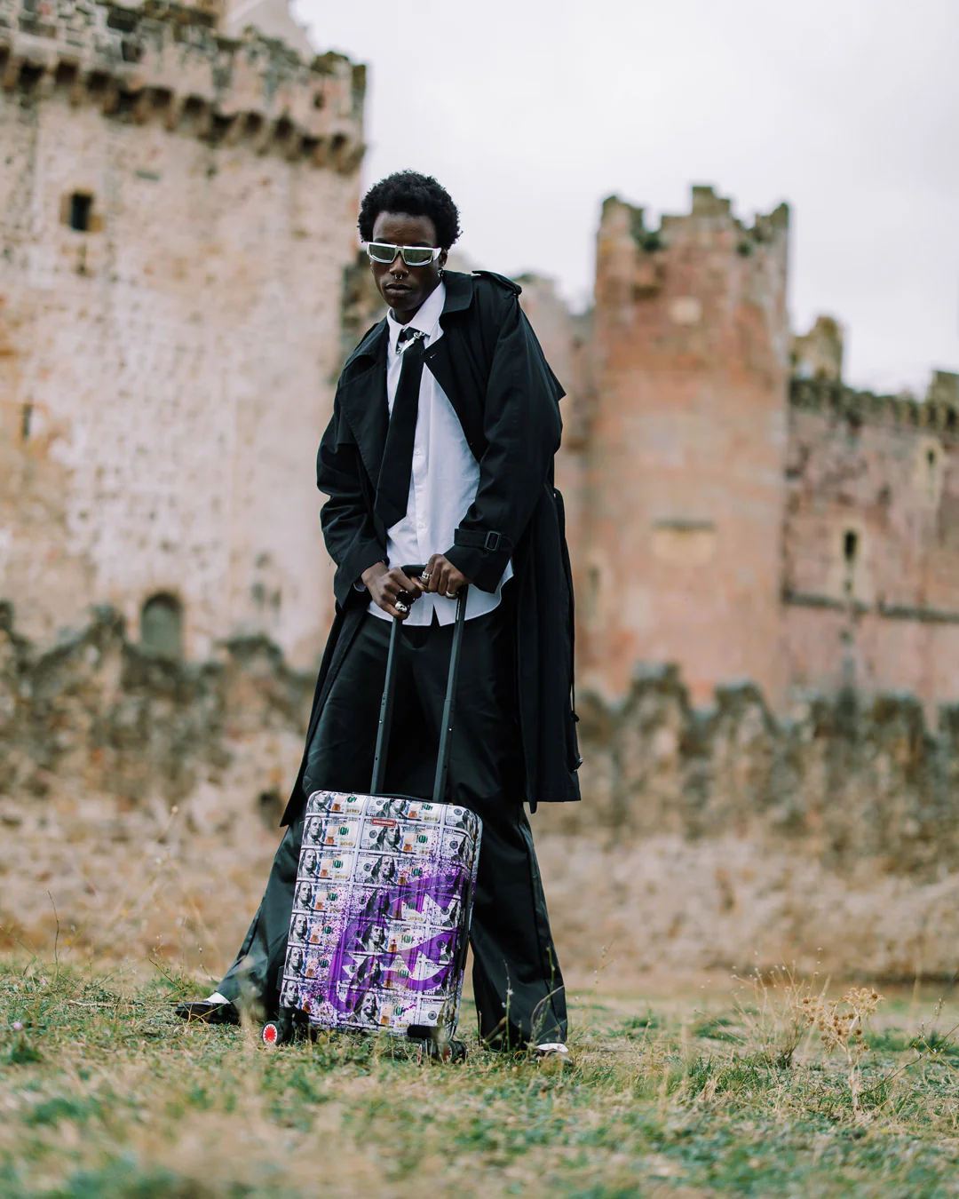 BILLIONS IN THE BANK HARD SHELL CARRY-ON LUGGAGE - Image 8