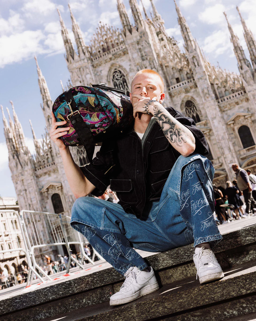 EMBROIDERED DRAGONS DUFFLE - Image 4