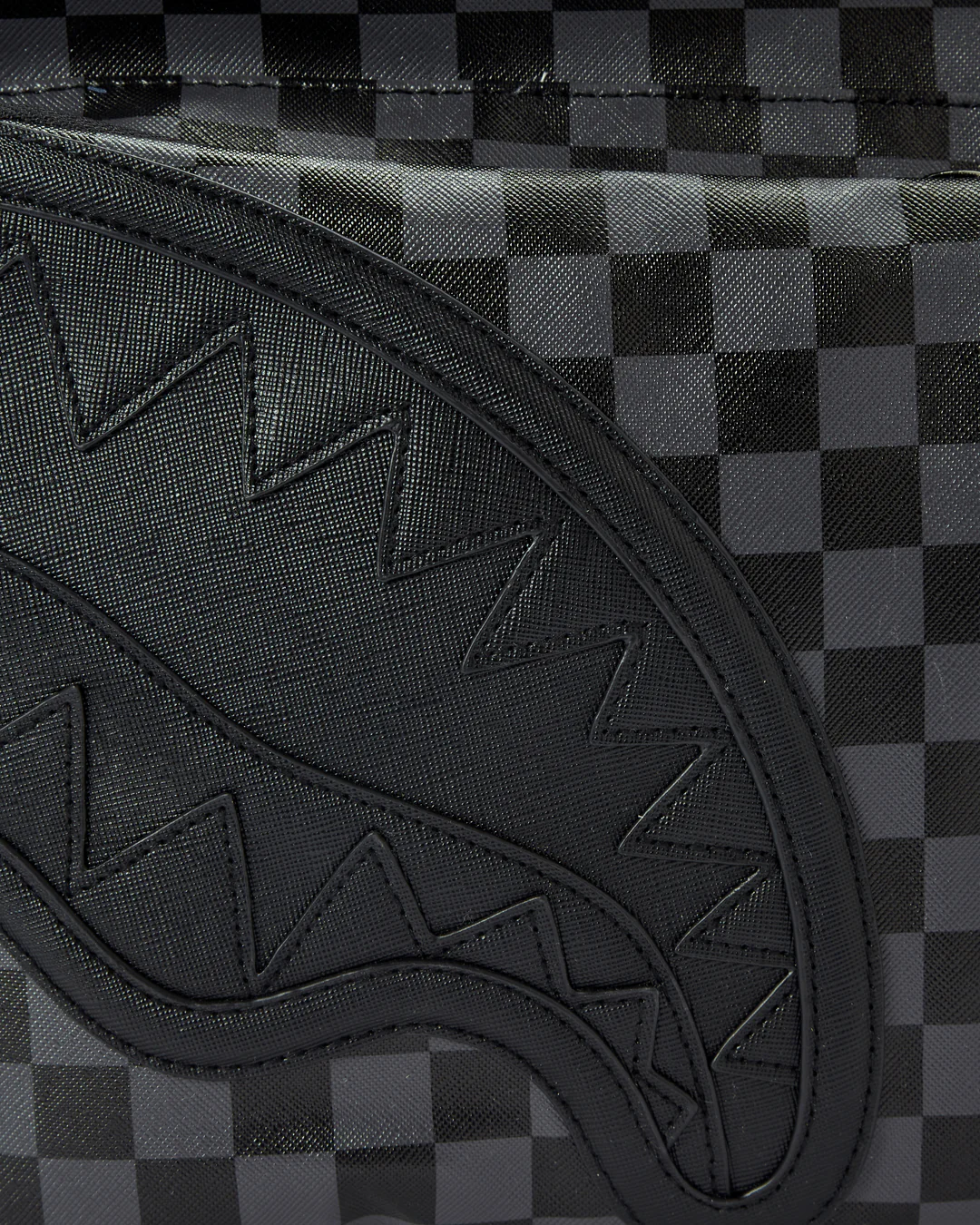 HENNY BLACK TRAVEL CASE - Image 9