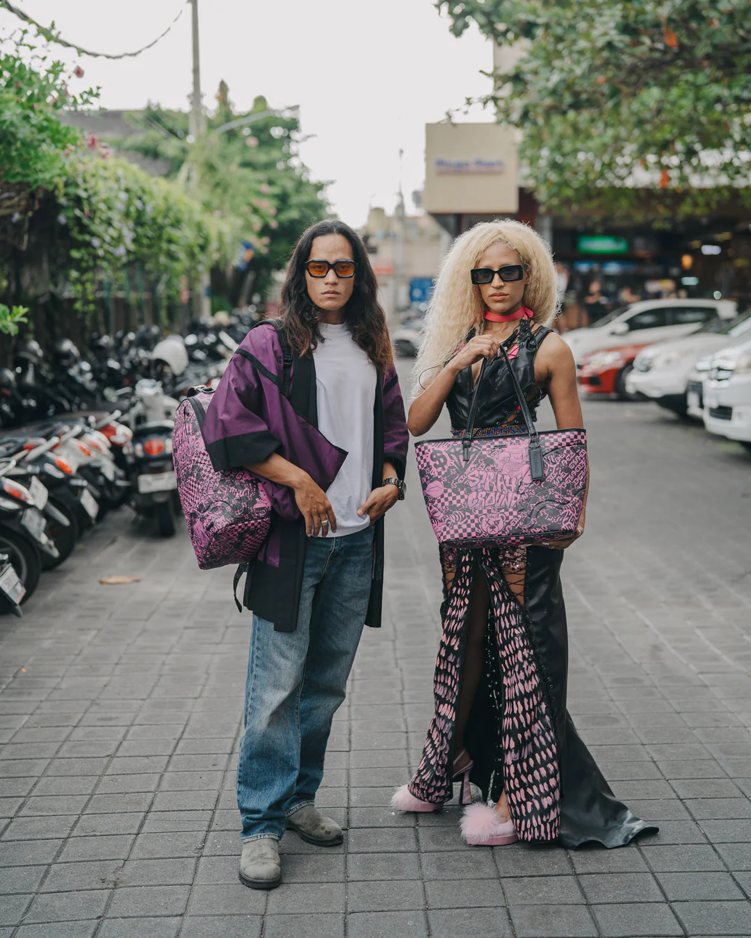 HOT PURSUIT TOTE - Image 11