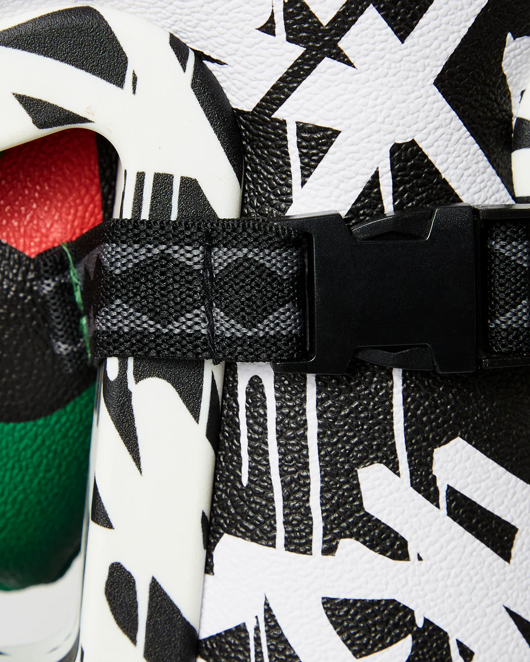 NIGHT VISION GAMING CHAIR - SUPER RARE - Image 11