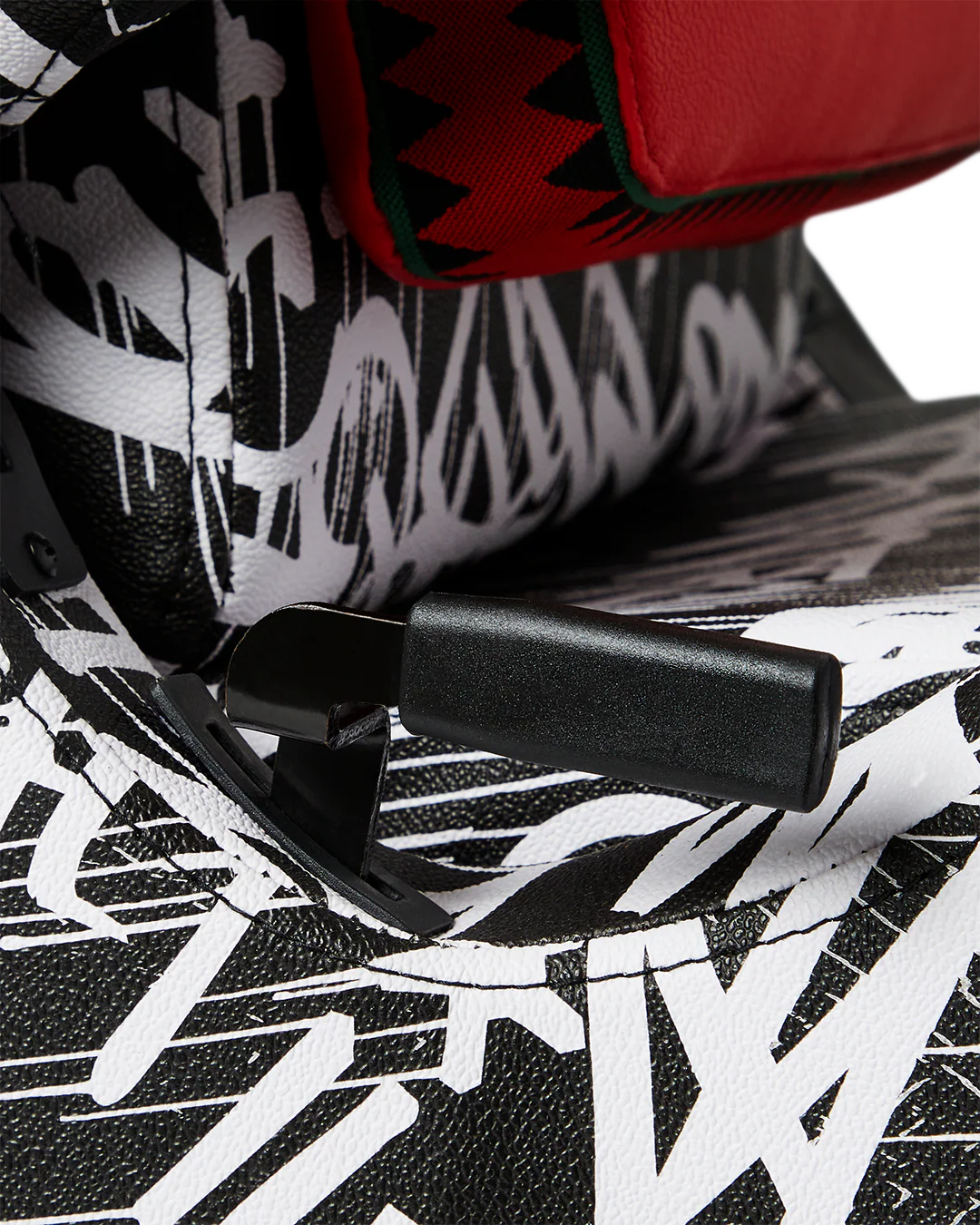 NIGHT VISION GAMING CHAIR - SUPER RARE - Image 9