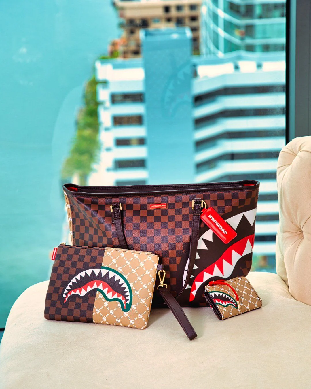 PARIS VS FLORENCE CROSSOVER CLUTCH - Image 6