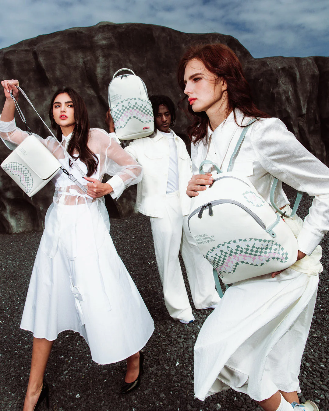 SHARK CENTRAL DYNAMIC SAVAGE BACKPACK - Image 6