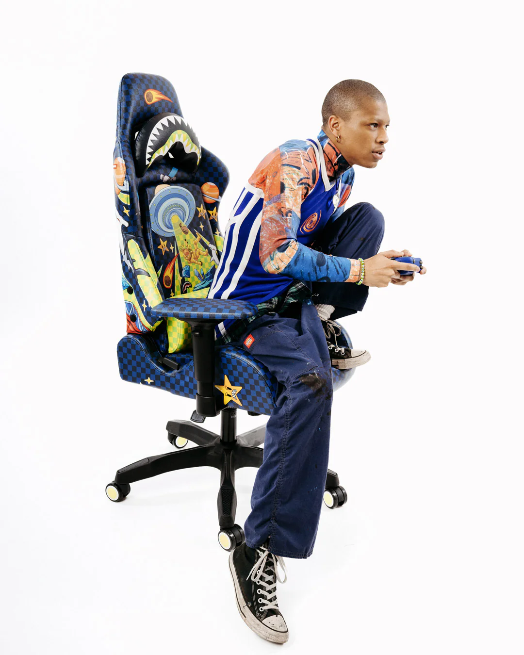 SPACE WARPED GAMING CHAIR - Image 4