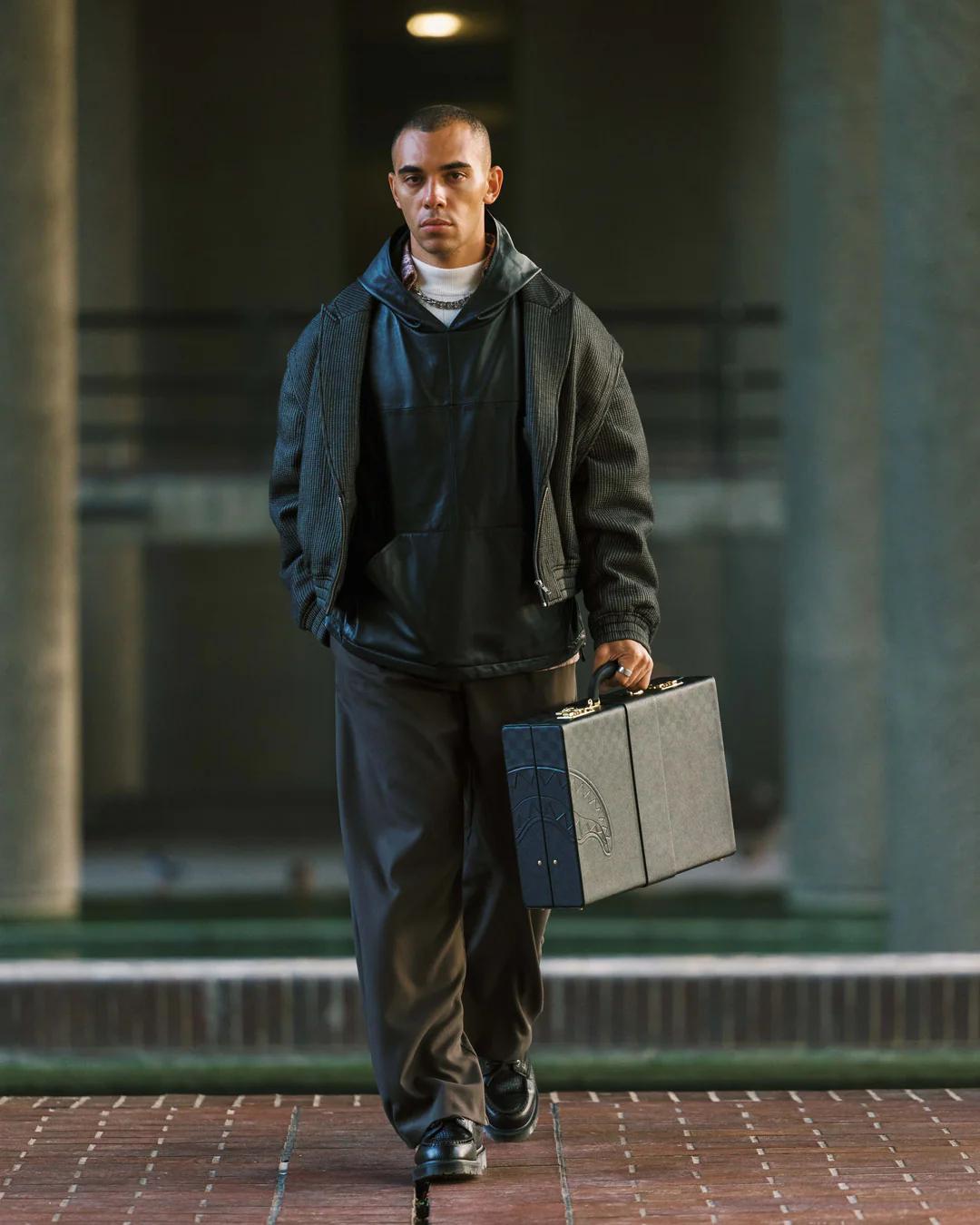THE PHANTOM FADE BRIEFCASE - Image 8