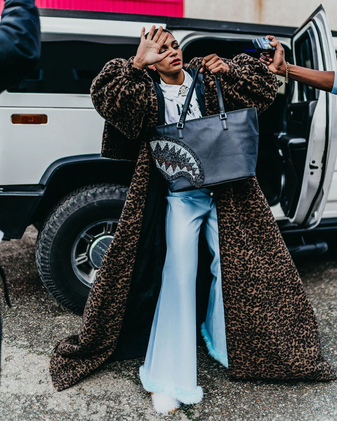 CLEARCUT TOTE (BLACK) - Image 6