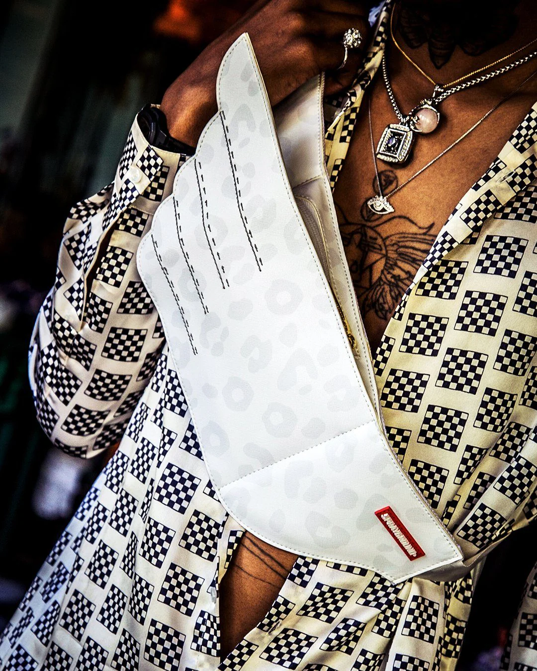 THE WINGS TO THE FUTURE CROSSWING - Image 6