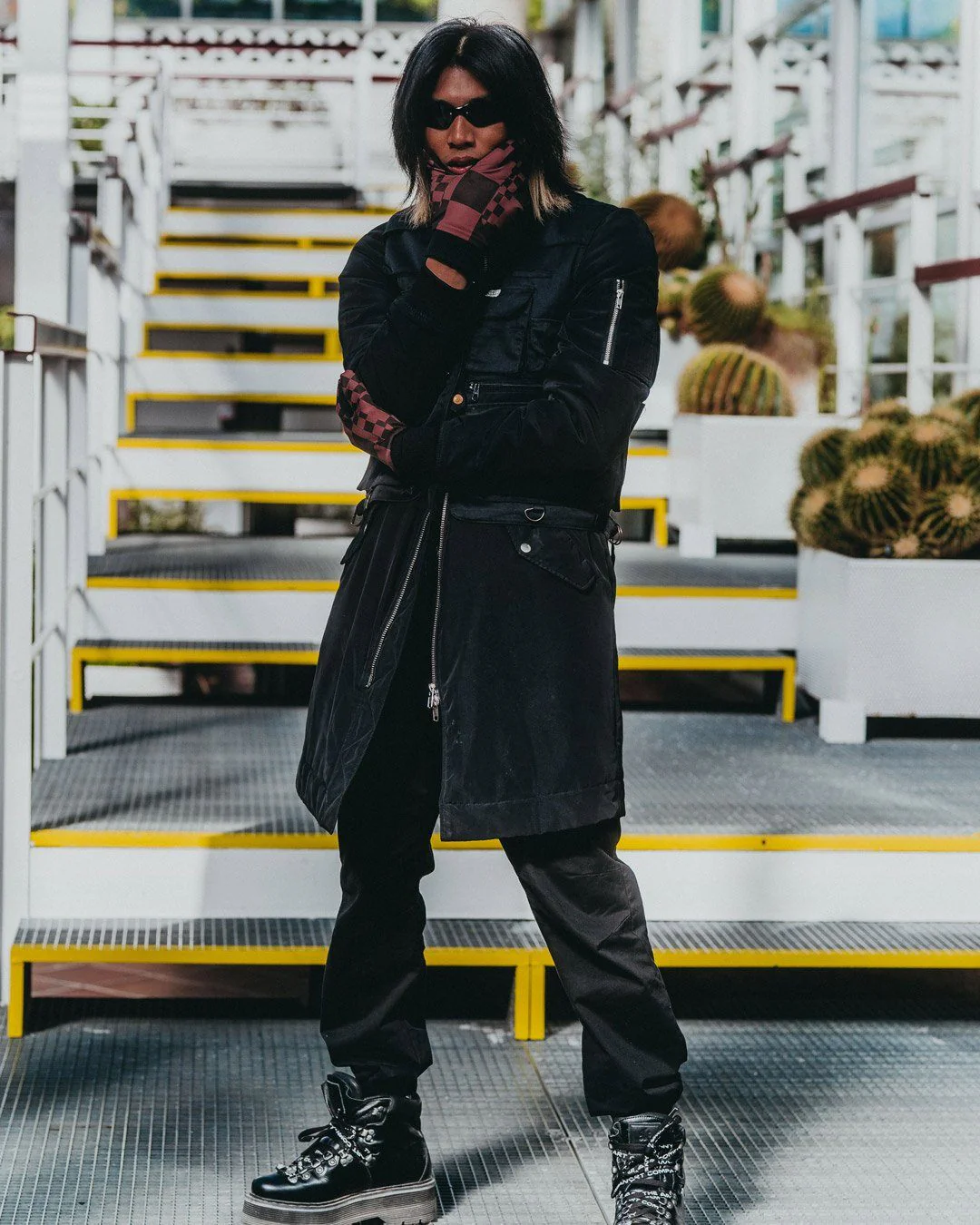 XTC SHARKS IN PARIS GLOVES - Image 4