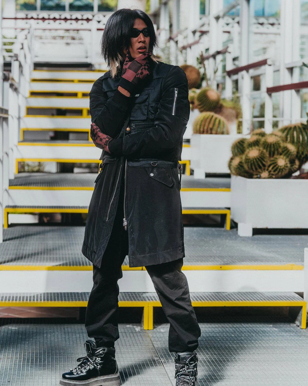 XTC SHARKS IN PARIS GLOVES - Image 6