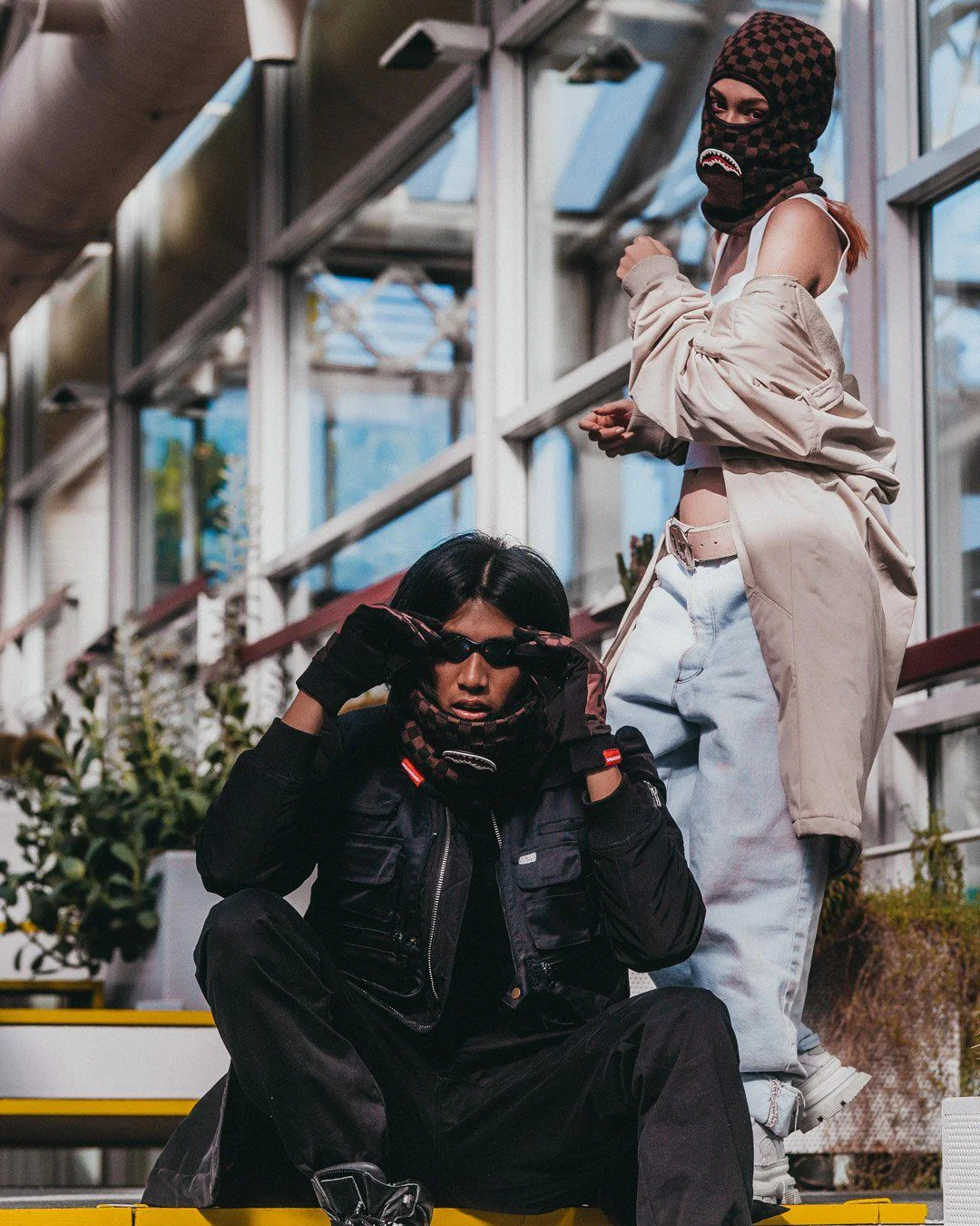 XTC SHARKS IN PARIS GLOVES - Image 8